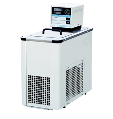 恒温循环水浴HX-105.jpg 恒温循环水浴HX-105.jpg