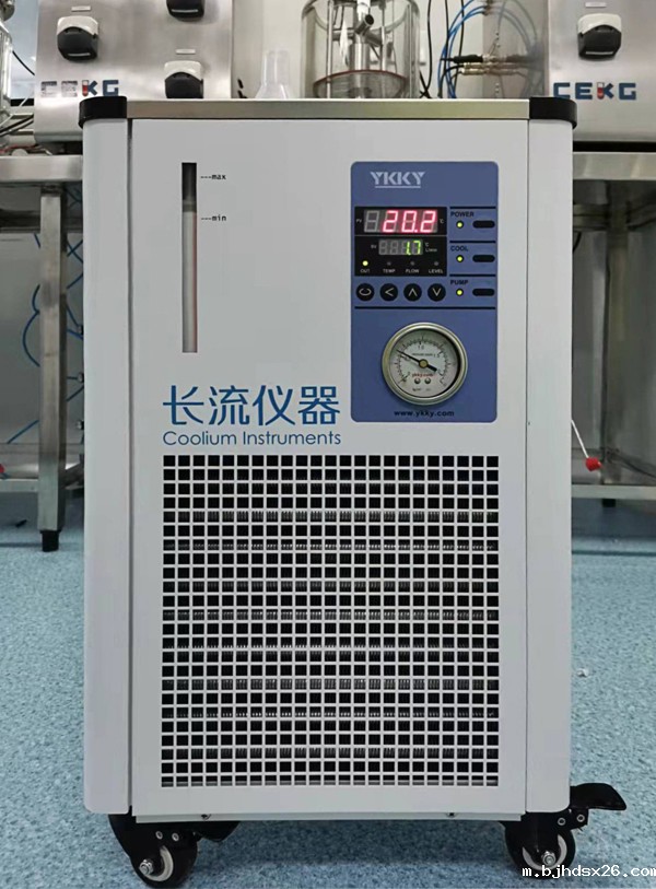 精密冷水机.jpg 精密冷水机.jpg